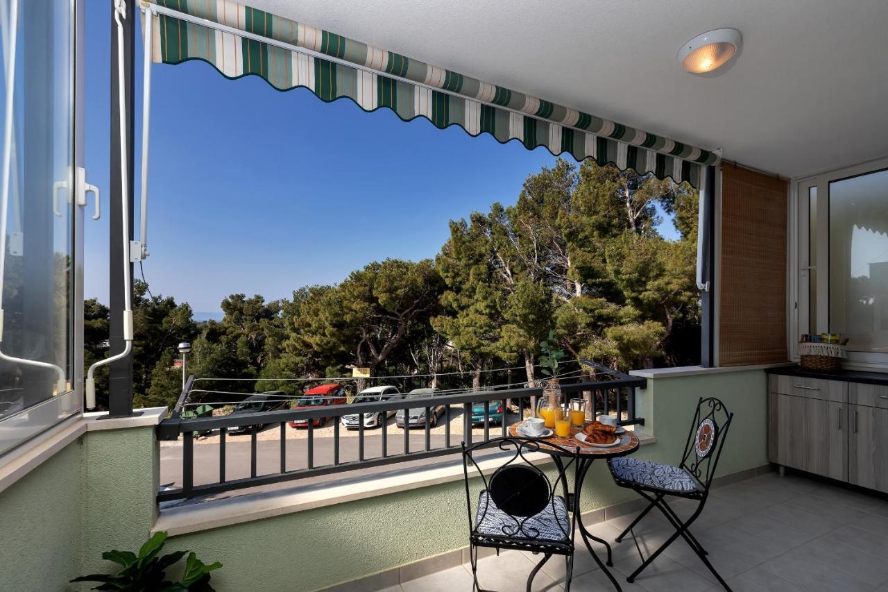 Apartment Pine Fine With Free Parking Makarska Dış mekan fotoğraf